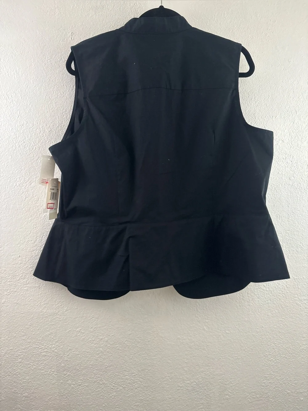 Notations Woman black sleeveless button-front peplum vest mandarin-neckline 1X